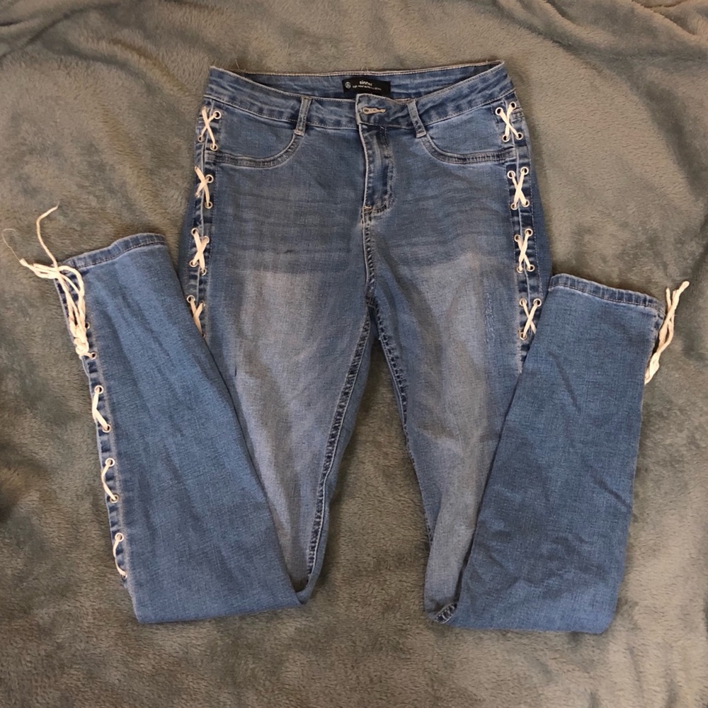 Laced up jeans